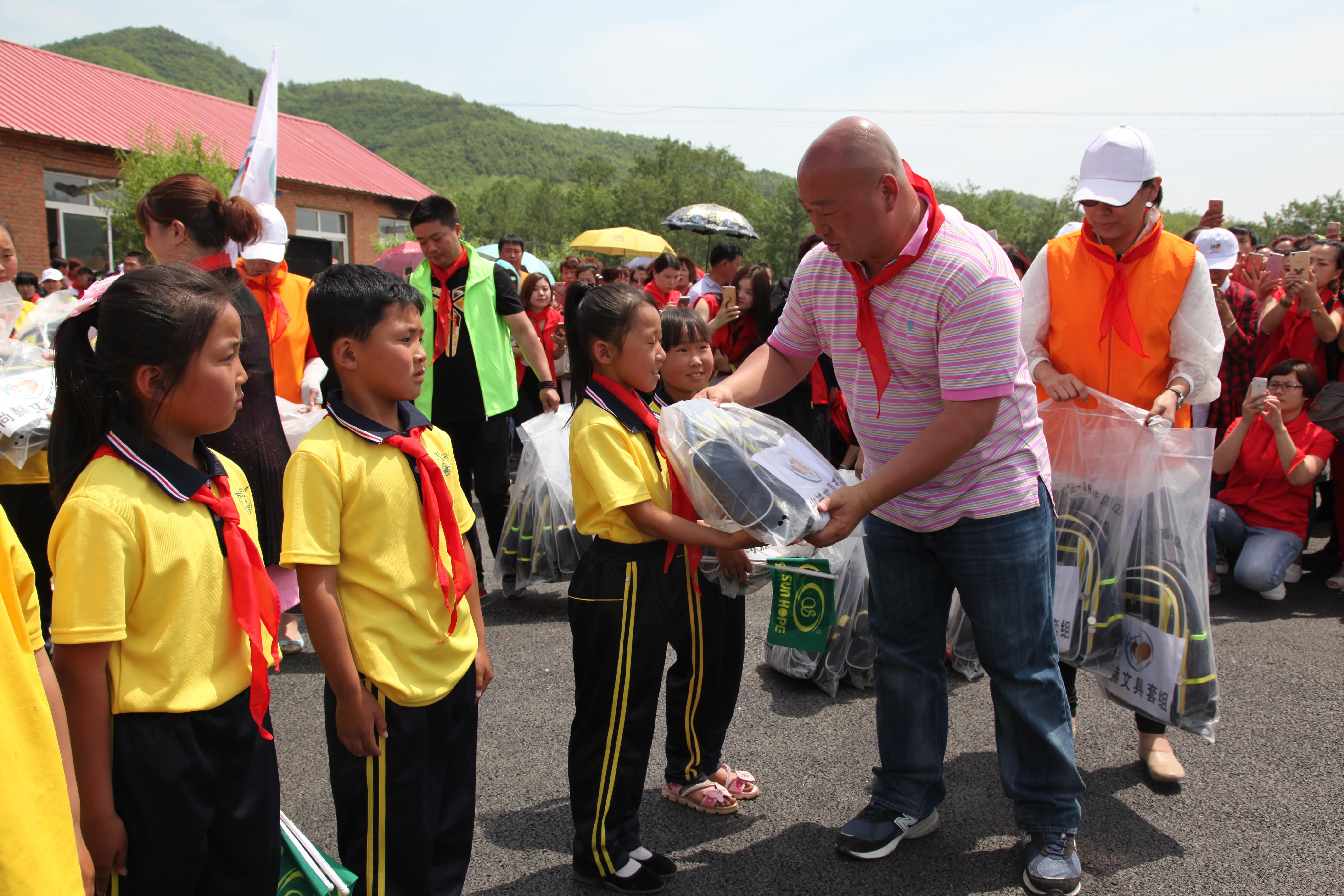 第51所 岫岩县前营镇童家店乐竞体育_乐竞体育中国一站式服务官网
董波小学