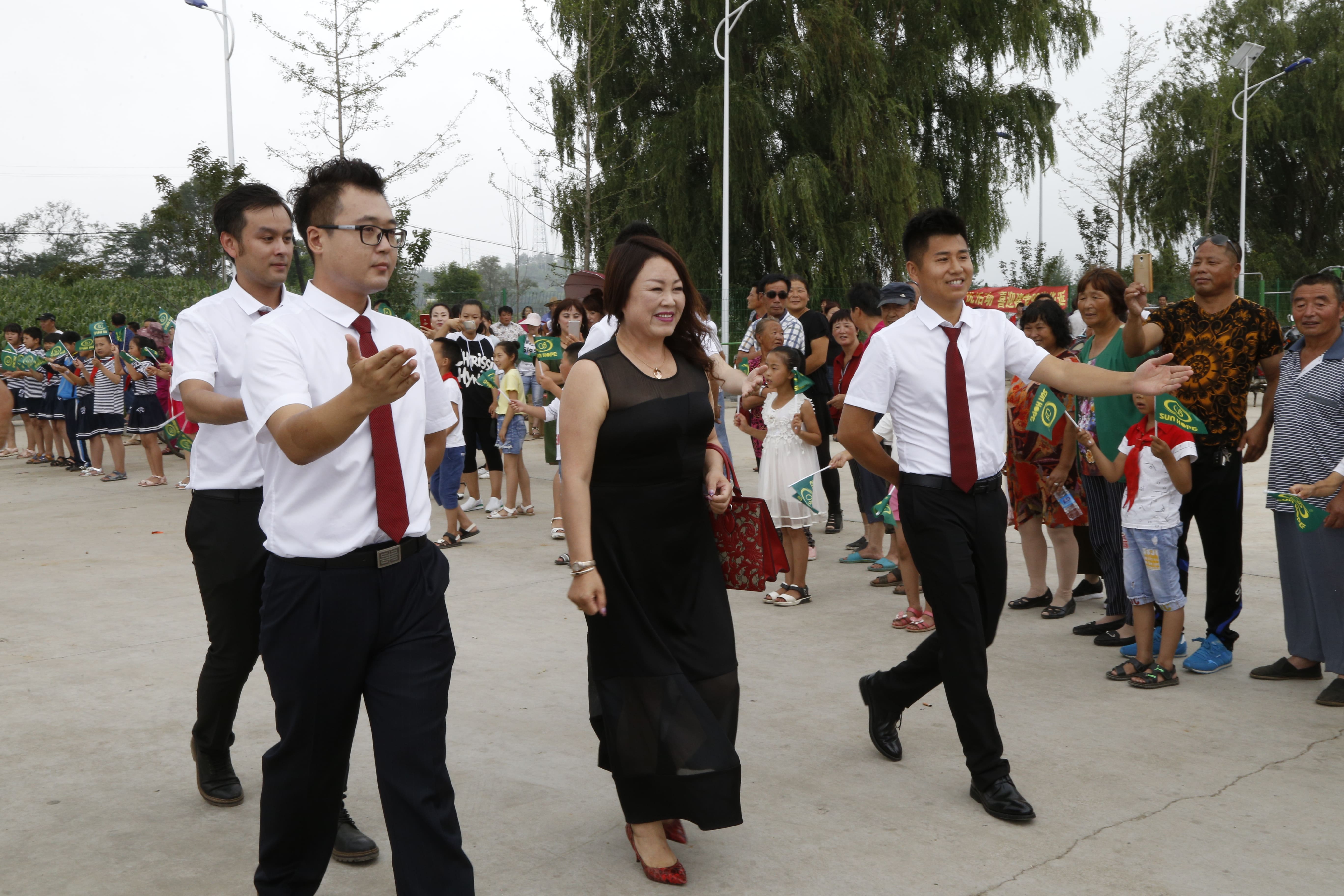 第110所 东港市椅圈镇乐竞体育_乐竞体育中国一站式服务官网
张兰小学