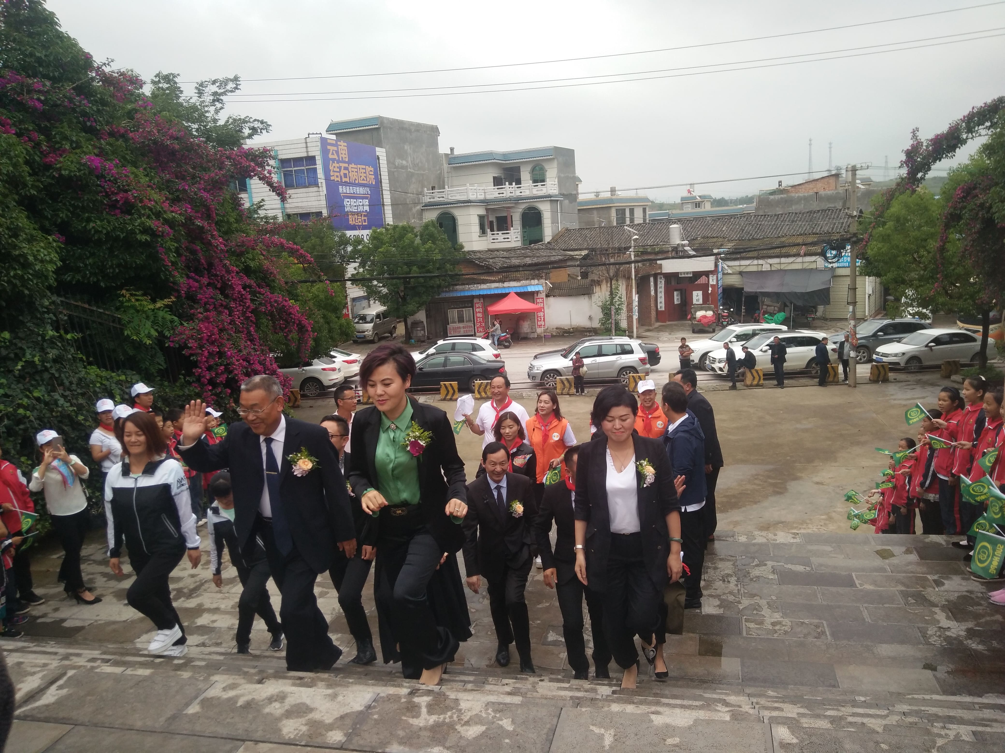 第152所 石林彝族自治县路美邑中心学校路美邑乐竞体育_乐竞体育中国一站式服务官网
李凤莲小学