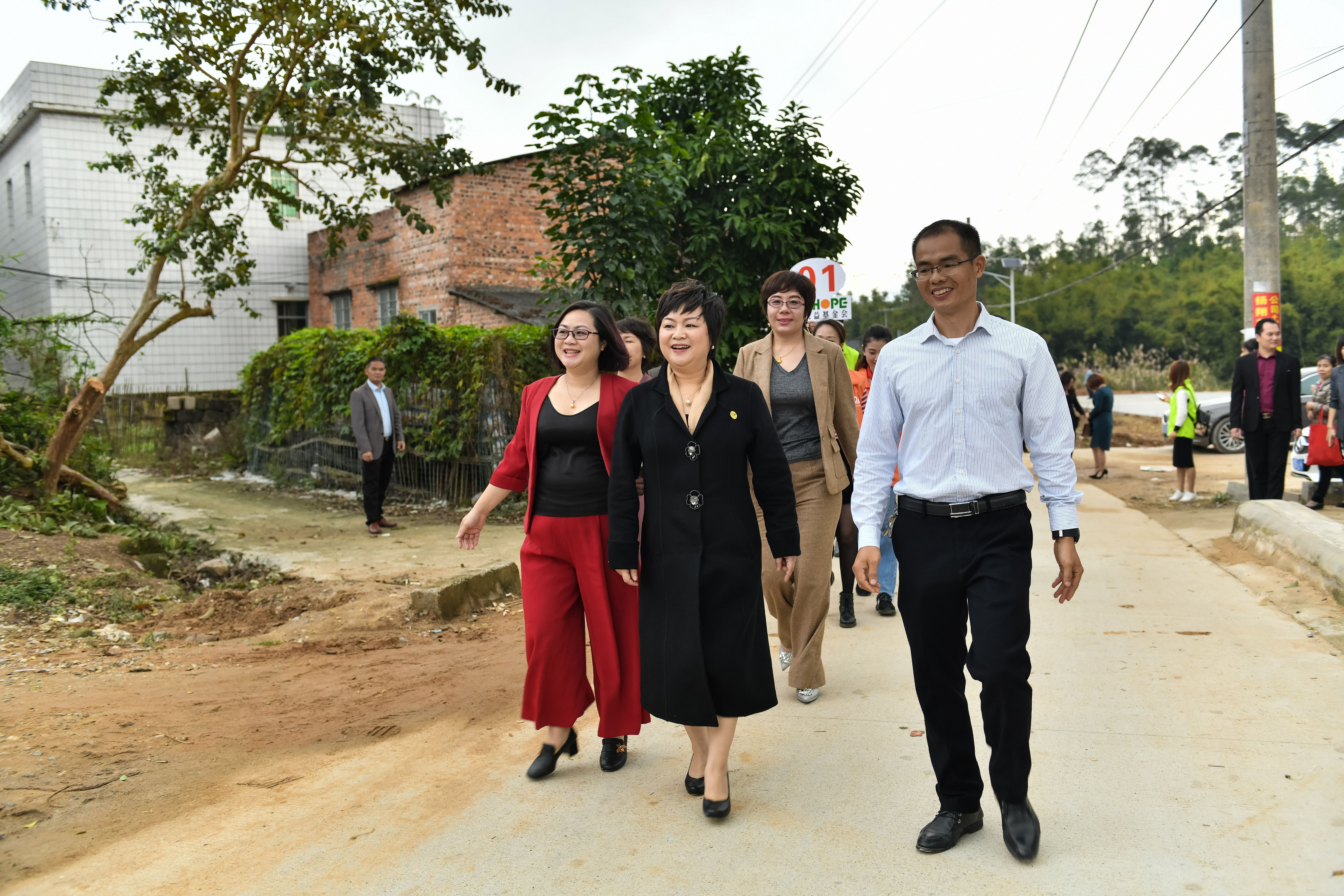 第184所  南宁市宾阳县思陇镇昆仑村乐竞体育_乐竞体育中国一站式服务官网
韦玲小学